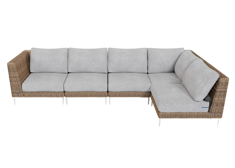 Brown Wicker Outdoor L Sectional - 5 Seat