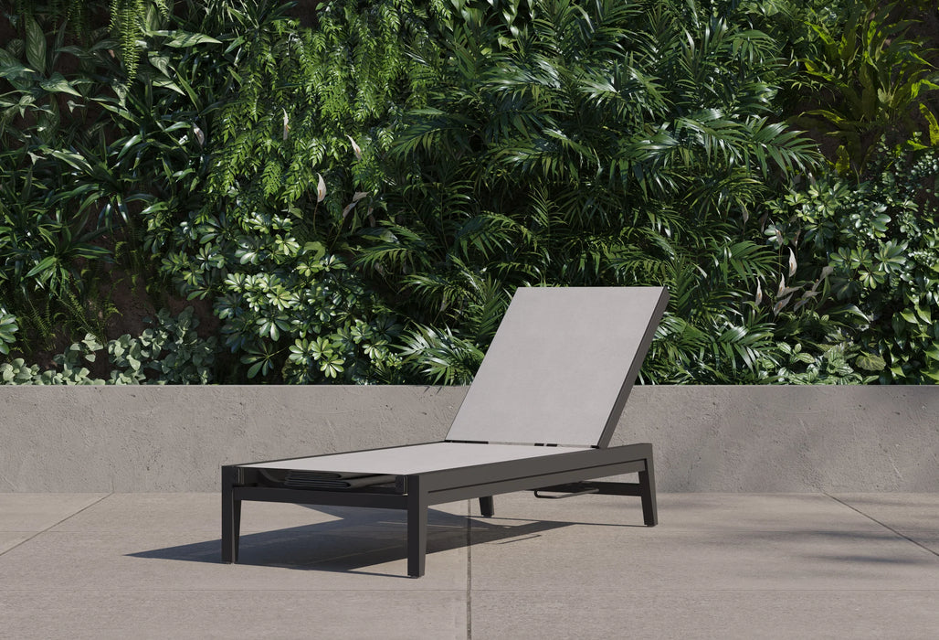 Aluminum Outdoor Infinity Chaise Lounge