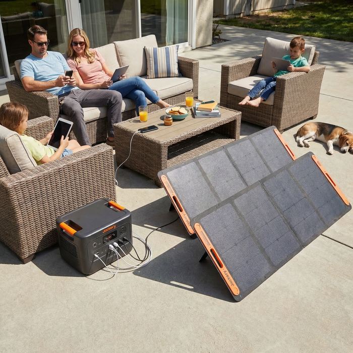 Jackery - Explorer 3000 v2 + 2x 200 Solar Panels (Backyard Backup System)