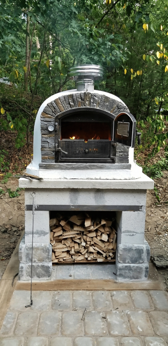 Ventura "Preto" Premium Pizza Oven