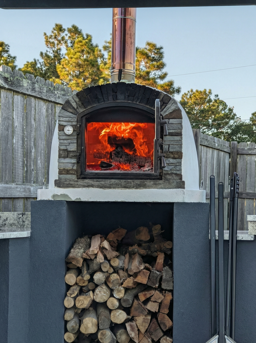 Ventura "Preto" Premium Pizza Oven